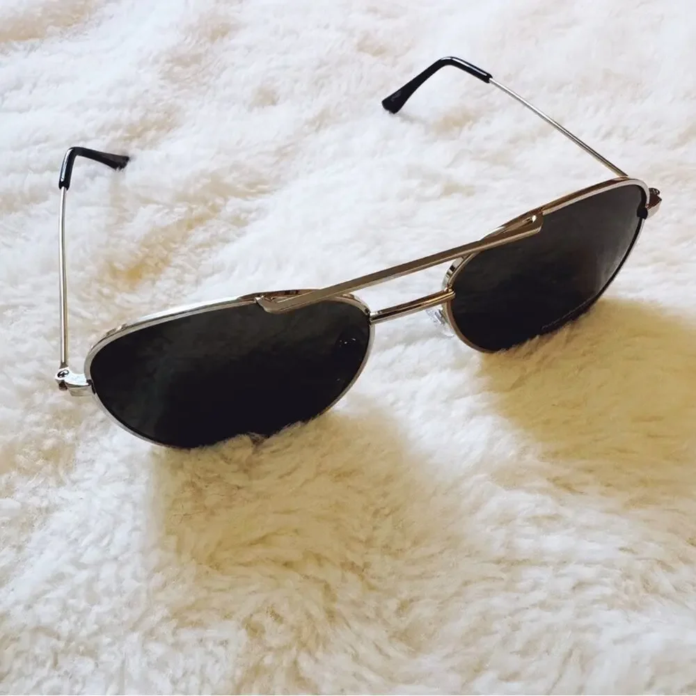 Tommy Silver with Mirrored Lenses Aviator Sunglasses